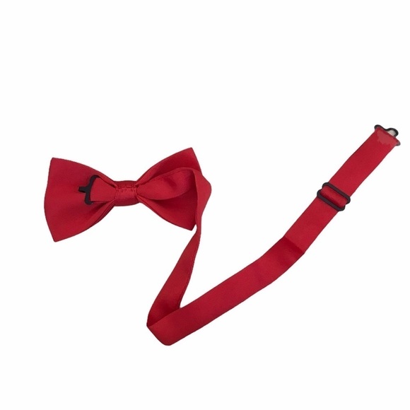 Wirarpa Classic Red Pre Tied Bow Tie - Picture 3 of 7